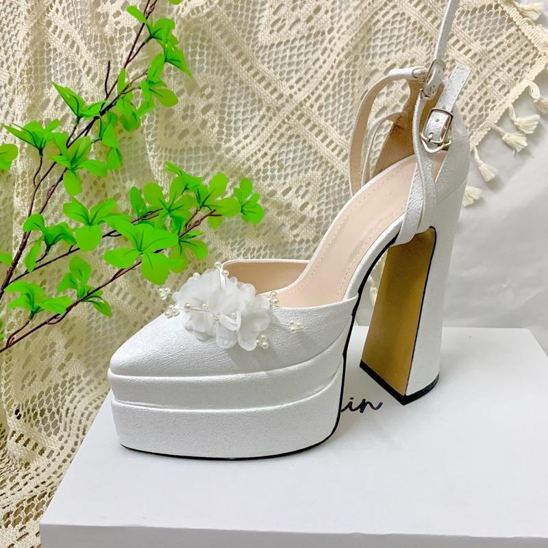 Degoshin bridal shoes - Giày cao gót, giày cưới 15p thiết kế đính Hoa Tú Cầu tôn dáng sang trọng 1