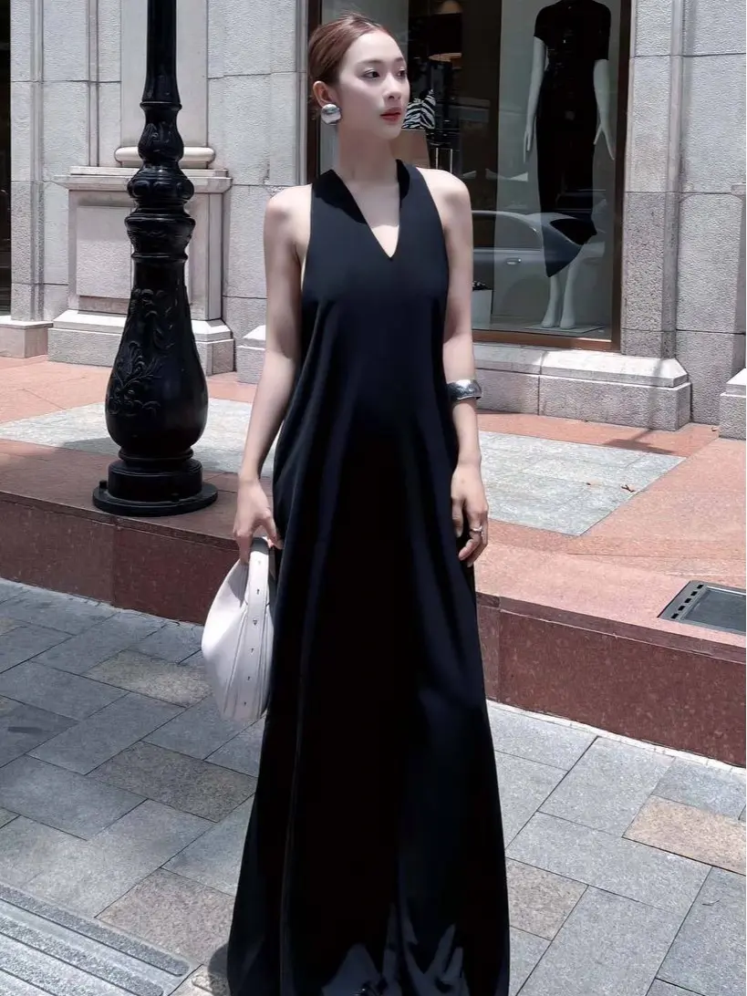 Đầm Maxi Đen N3167 Cho Nàng Diện Đi Biển Đi Date Với Chàng - By NEED