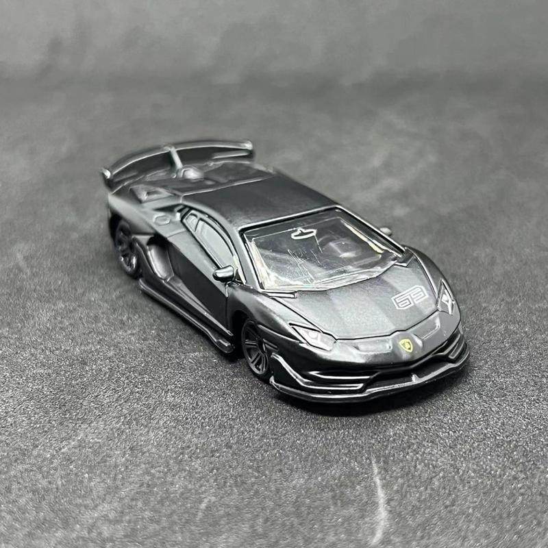 Product Introduction of Bộ sưu tập đồ chơi ô tô mô phỏng, Lamborghini SVJ Black Warrior, Tỷ lệ 1: 64 được ủy quyền chính thức, Được làm bằng hợp kim, Thích hợp cho bé trai, Ý tưởng quà tặng tuyệt vời 6