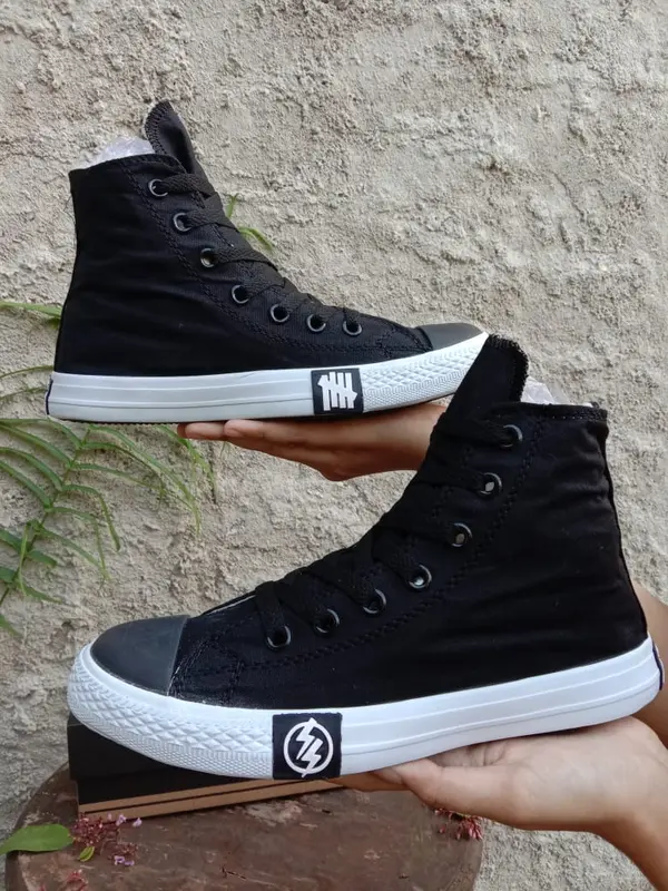 Sepatu  Sneakers LEE POURE Model Terbaru 2024 Untuk Pria Wanita Warna Hitam sepatu conv Sepatu cowo keren buat gaya Casual Shoes Kerja 4