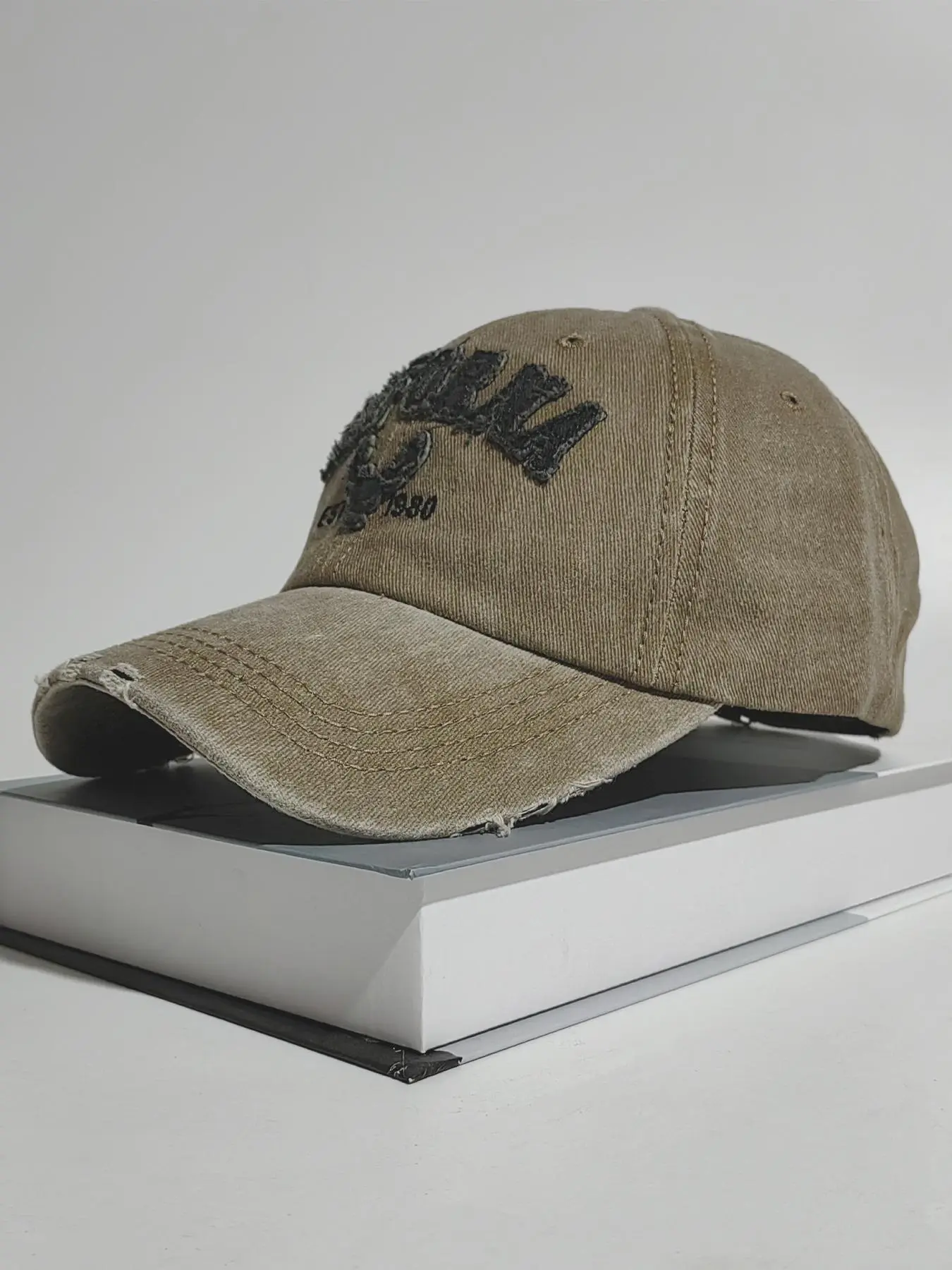 Retro Vintage Worn-out Hole Letter Embroidering Design Baseball Cap, Casual Trendy Hat for Men & Women, Street Personality Versatile Soft Top Sunshade Hat