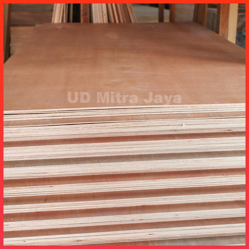 Triplek 4mm potongan ukuran  80x120   semi meranti  Kayu 4