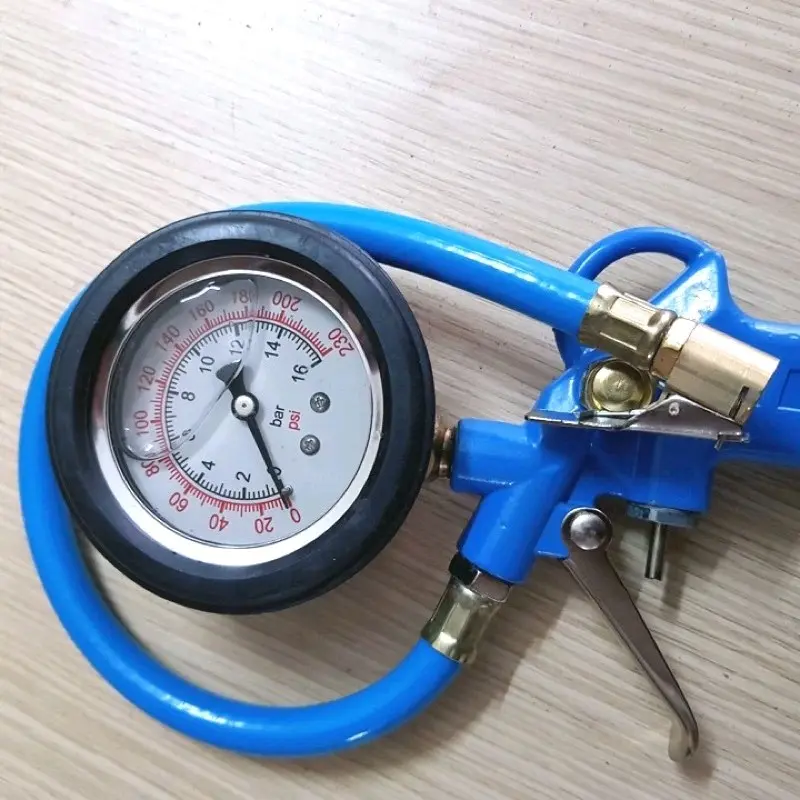 Đầu bơm hơi xe loại đồng hồ có dầu và không dầu 0