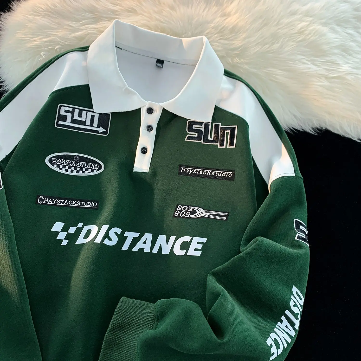 เสื้อสเวตเตอร์ย้อนยุคอเมริกัน สำหรับผู้ชายและผู้หญิง ฤดูใบไม้ผลิและฤดูใบไม้ร่วง แบรนด์แฟชั่นใหม่ เสื้อโปโล แขนยาว ปกญี่ปุ่น ชุดแข่งรถ เสื้อแฟชั่น M-5XL【40-110kg】 Shirt Man Clothing