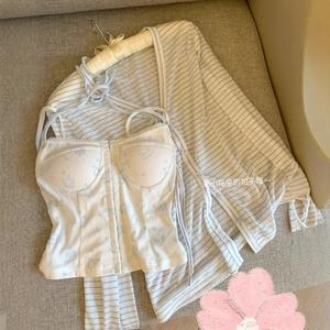 New Dopamine Niche striped outfit for women, summer, hot girl, long sleeve tank top, sunshade jacket, two-piece set helps make you look slimmer and taller.