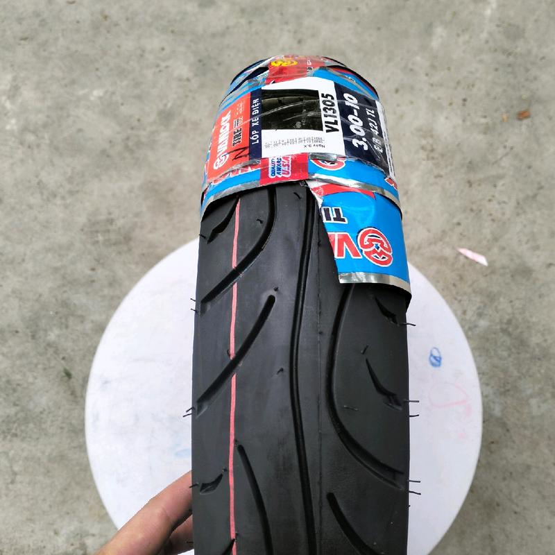 Lốp xe điện chính hãng vanlok có cỡ lốp 90/90-12,300-10 2