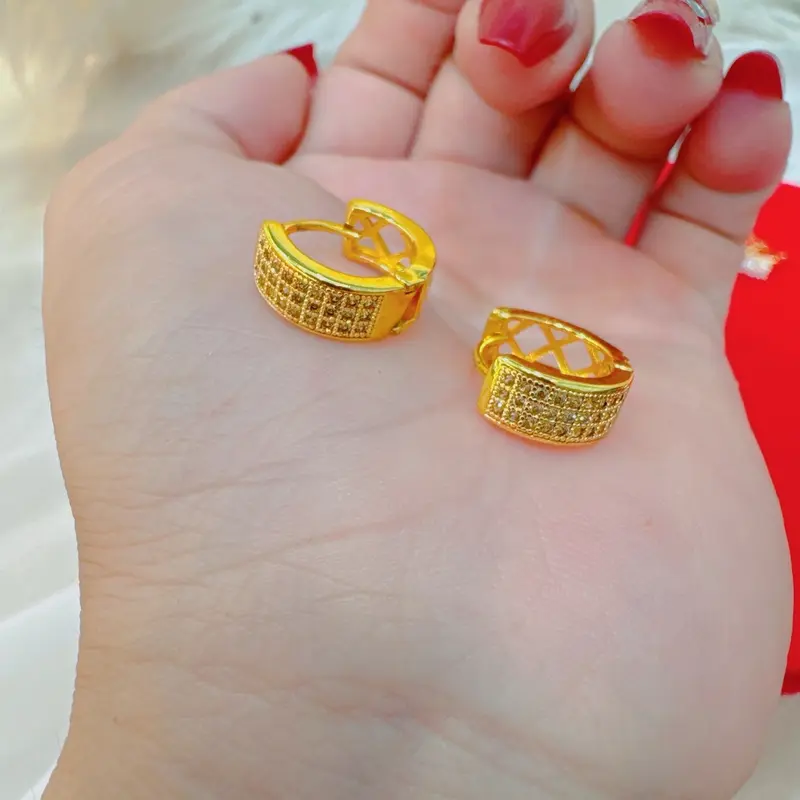 Hoa tai bản đính đá và hoa tai đá tròn mới( Women Voi ) 3