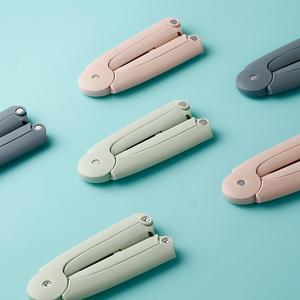 Penyangkut Pakaian Gantung Lipat untuk Perjalanan Mudah Alih Pelbagai Fungsi Rak Pengeringan Boleh Ditarik Balik Klip Penyangkut Pakaian Isi Rumah Reka Bentuk Cantik Supplies Versatility Pink Cangkuk