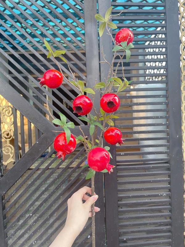 Cành lựu đỏ 7 quả chơi tết thân mốc cành to decor nhà trang trí tết 2