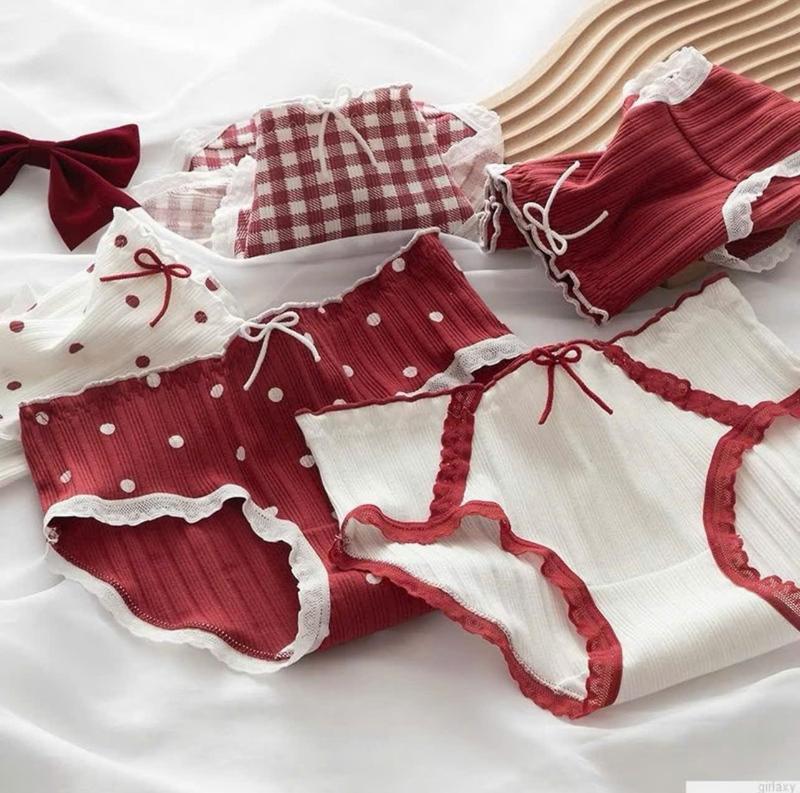 Combo 10 quần lót nữ Women CT053 CHẤM BI NƠ ĐỎ chất cotton mềm mại thấm hút mồ hôi ôm trọng vòng 3( shop có bán tách lẻ 5 quần cho khách mau ít)