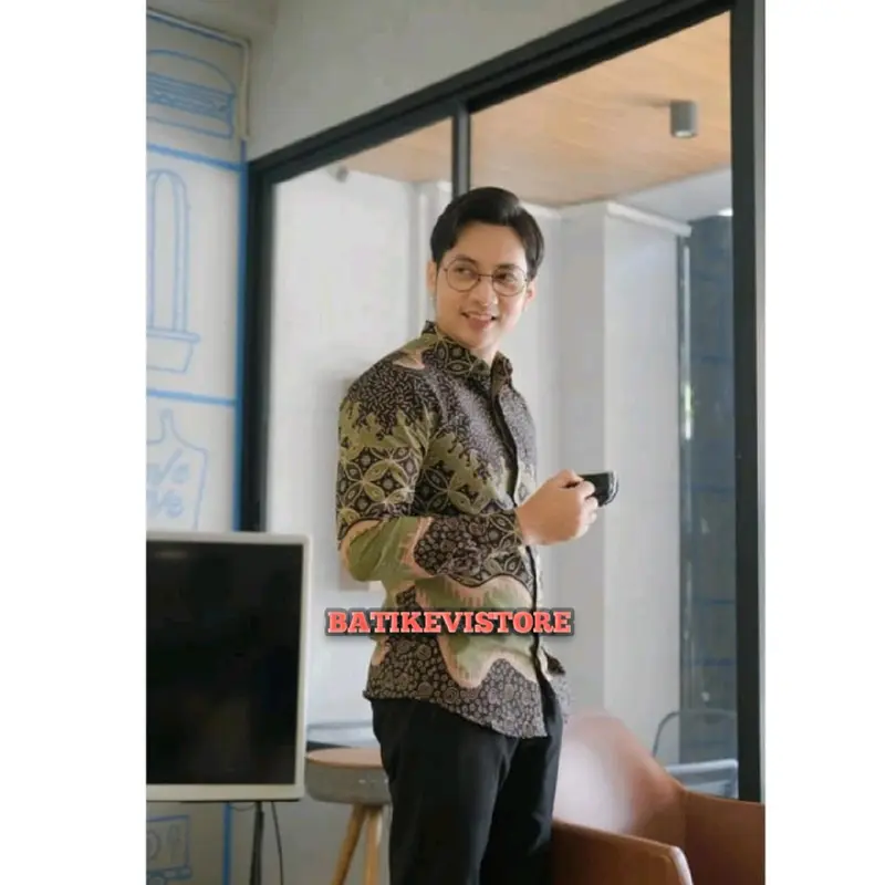 SAGE GREEN KEMEJA BATIK PRIA LENGAN PANJANG SLIMFIT LAPIS FURING 1