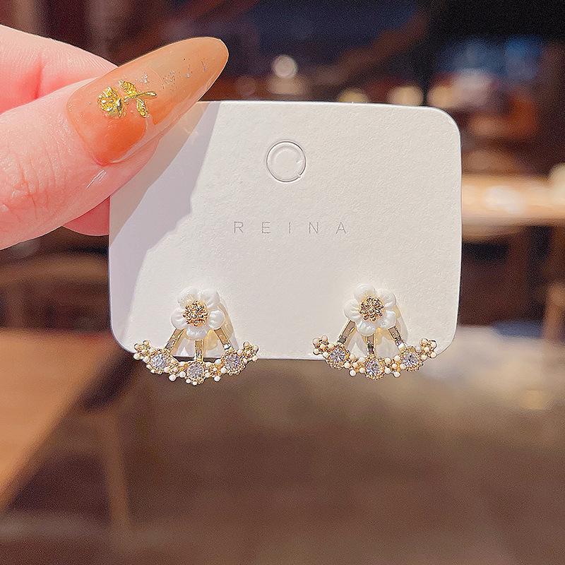 Product Introduction of Sterling Silver Needle Internet Celebrity Live Broadcast Hot-Sale Earrings Stall Supplies for Night Market All-Match Fashion Earrings Ear Rings Wholesale 2