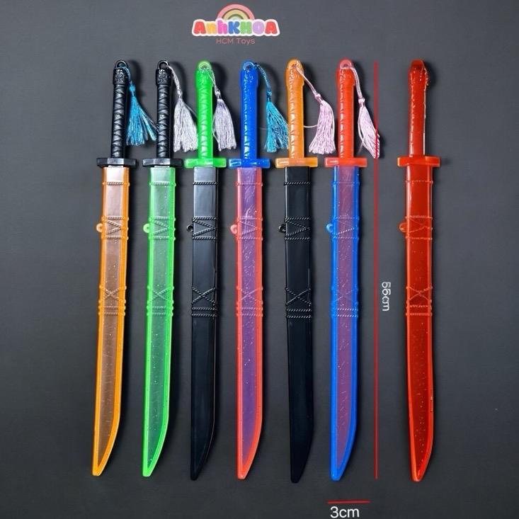Đồ chơi mô hình cây kiếm nhựa trưng bày mini Toy con quay vô cực