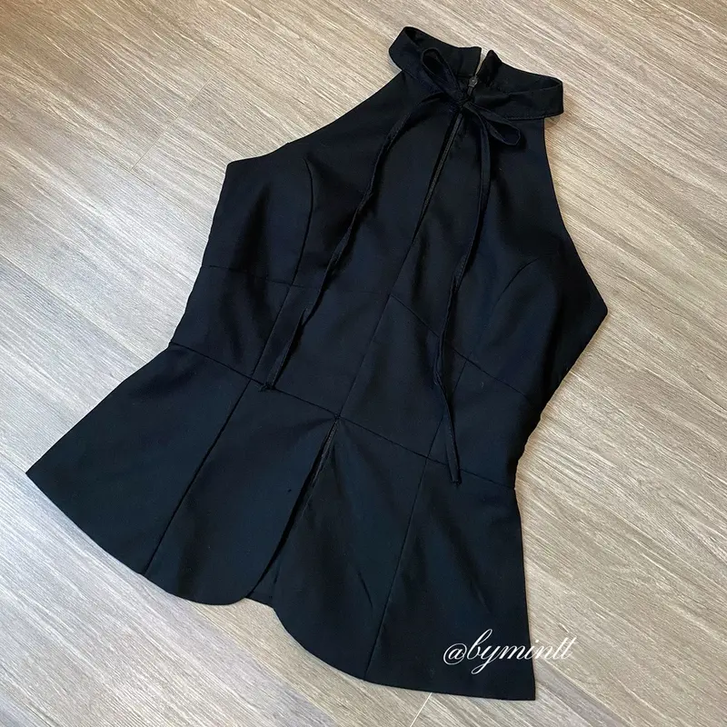 LUNA TOP | Áo yếm linen cổ tàu cách tân phong cách thanh lịch, sang trọng | By Mintt 5