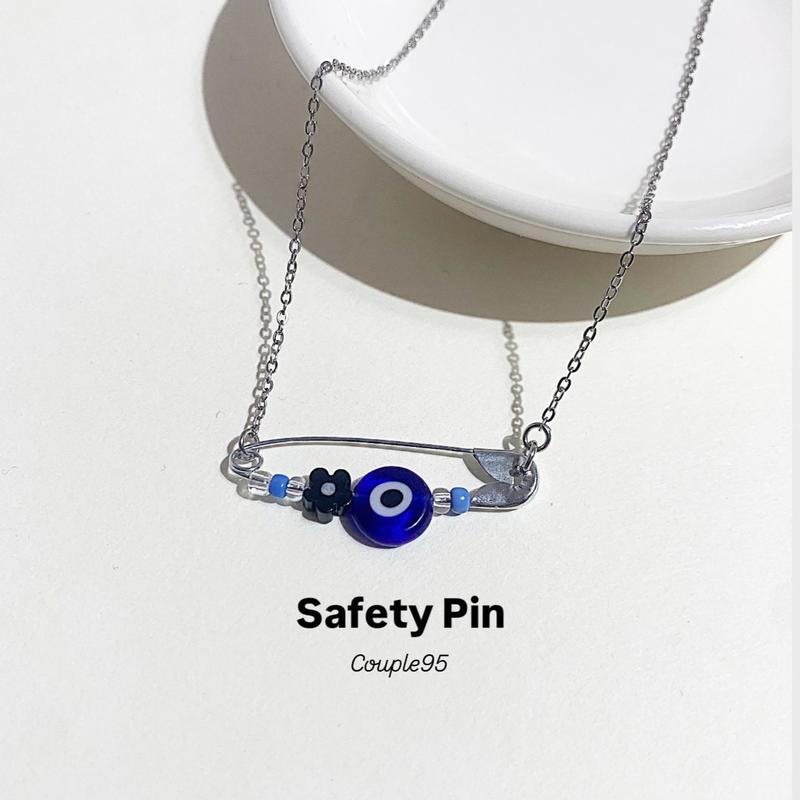 Dây chuyền Safety Pin kết hợp Evileye và bông hoa nhỏ