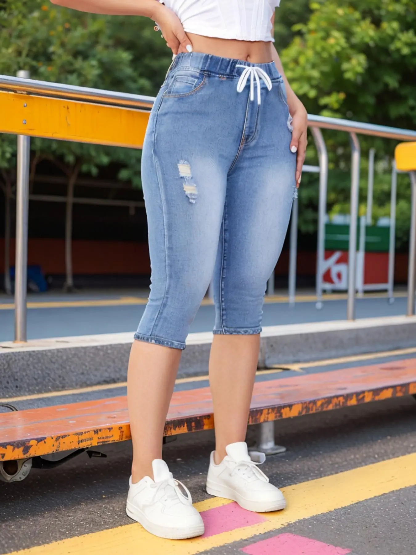 Women's Plain Drawstring Waist Capris Jeans, Casual High Waist Denim Skinny Pants for Daily Wear, Ladies Bottoms for All Seasons