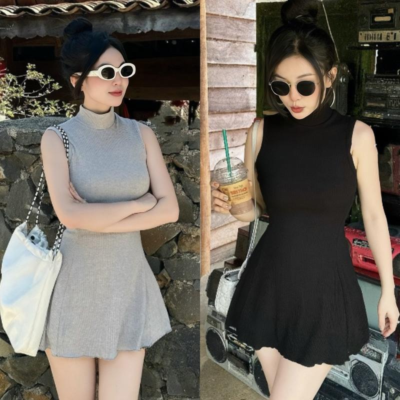 Set đồ nữ áo 3 lỗ dáng xòe kèm quần đùi xinh xắn với tone 2 màu phù hợp cho các nàng diện đi chơi. Women Top