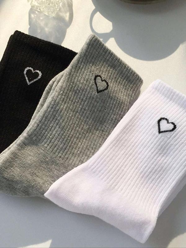 Women's 3 Pairs Heart Print Crew Socks, Casual Moisture Wicking Mid Calf Socks, Soft Comfy Breathable Hosiery for All Seasons Daily Wear 4