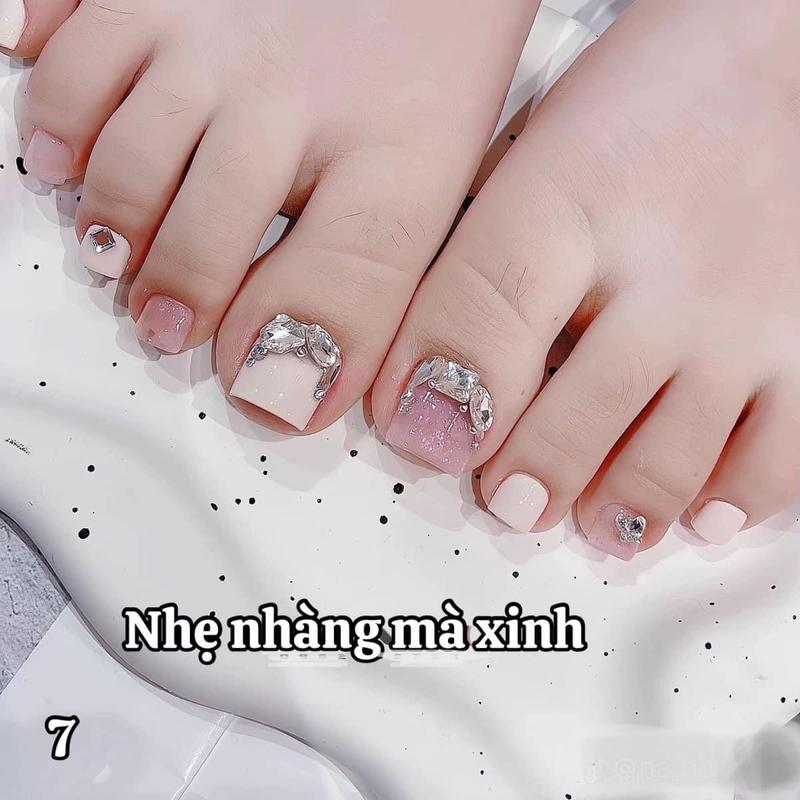 [ HÓT ] M263 NAILBOX CHÂN THIẾT KẾ FOM TRÒN ĐẦU SƠN MÀU THẠCH HỒNG MIX TRẮNG NHẸ NHÀNG Nữ