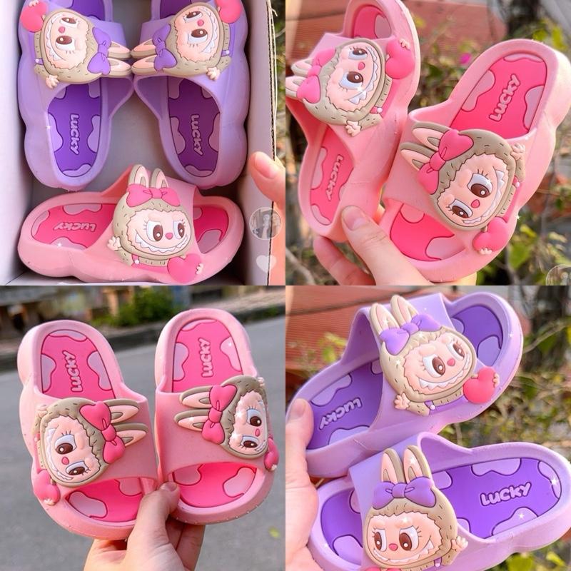 Phom Nhỏ Tăng 1 Size Dép Lê Lalabubu dành Cho Bé Gái Hoạt Hình Dễ Thương 21-35 Đế Mềm Nhẹ Mùa Hè Chống Trơn Chống trượt Phù hợp mọi lứa tuổi