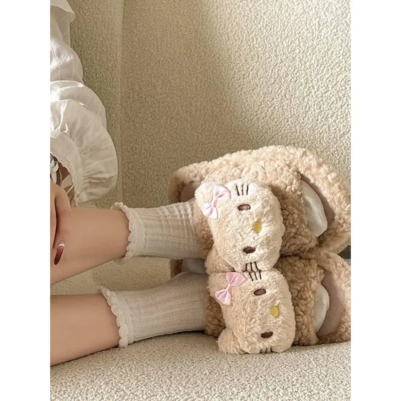 Dép Lông Mịn Hello Kitty, Thiết Kế Hoạt Hình Dễ Thương, Dành Cho Nữ, Có Thể Đeo Ngoài Trời, Hàng Mới Về Mùa Thu Và Mùa Đông, Dép Bông Nhồi Bông Đế Bằng Chống Trượt, Năm 2025 1