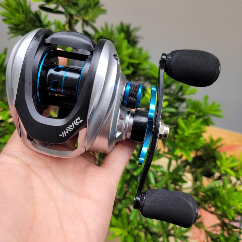 Máy câu lure máy ngang câu cá DAWA tay trái và tay phải tải cá 10kg