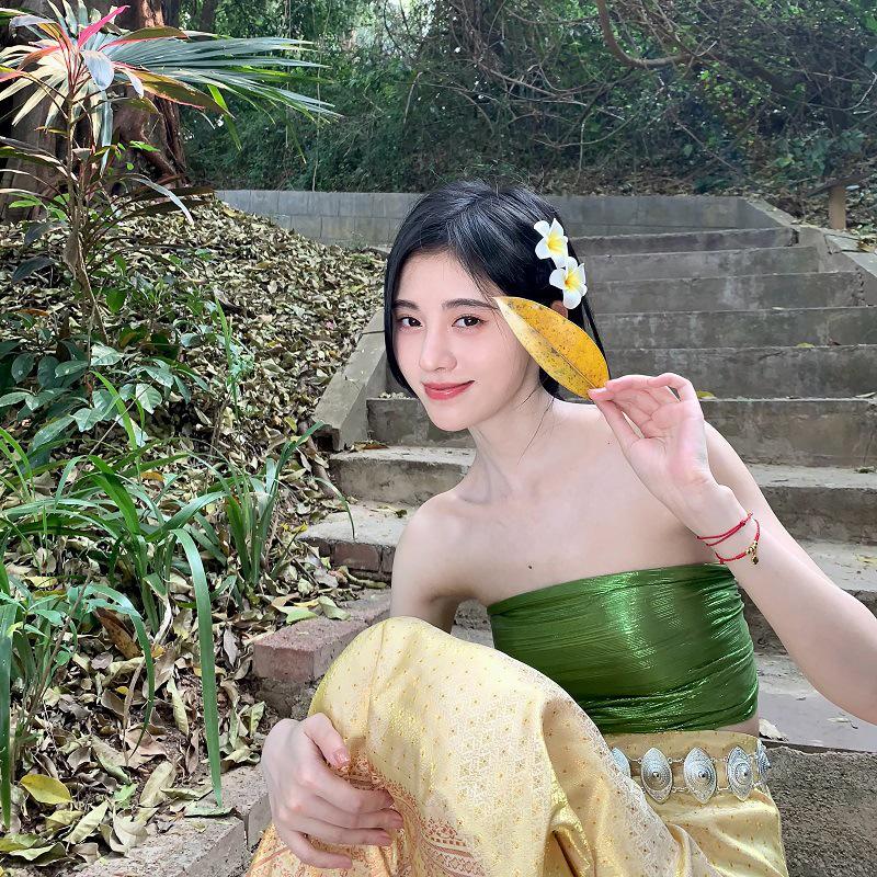 Product Introduction of Kẹp tóc Plumeria rubra dịu dàng và ngọt ngào kẹp tóc hoa sứ trong suốt dễ thương và thời trang kẹp tóc cổ tích Nữ Women 4