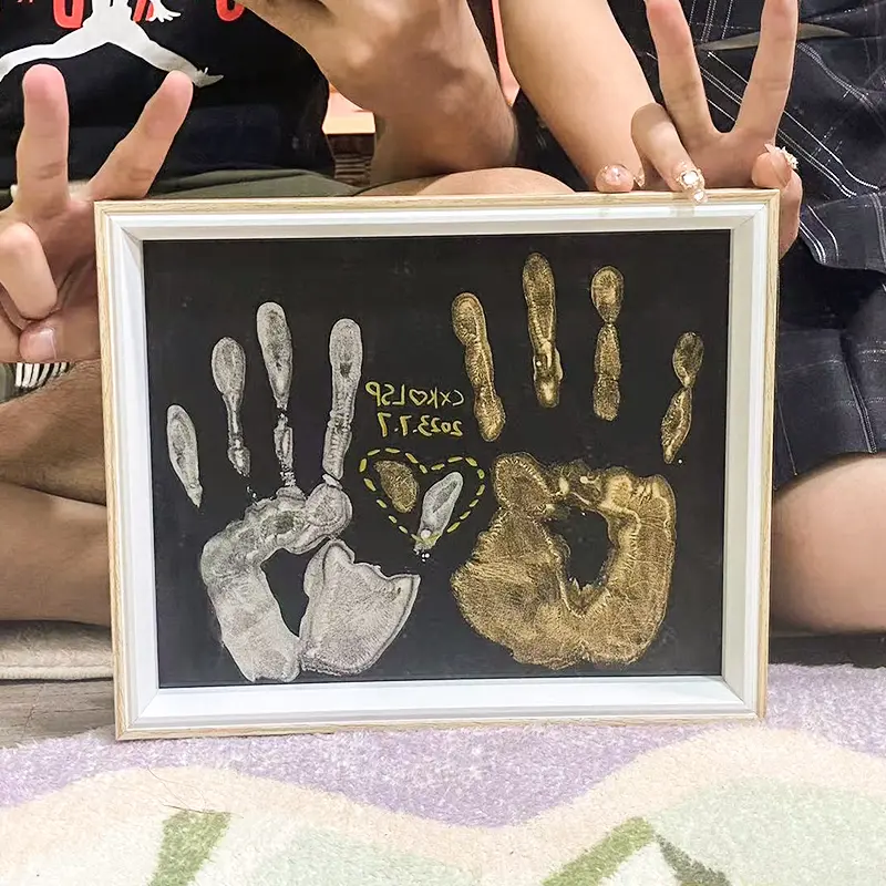[ 21k Favorites] DIY Couple Handprint Frame Birthday Gift Handmade Painting for Girlfriend Boyfriend First Anniversary Qixi Valentine's Day