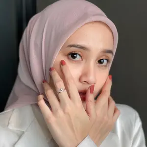 Paris japan by hijab rakan .japan original segi Empat paris japan premium.