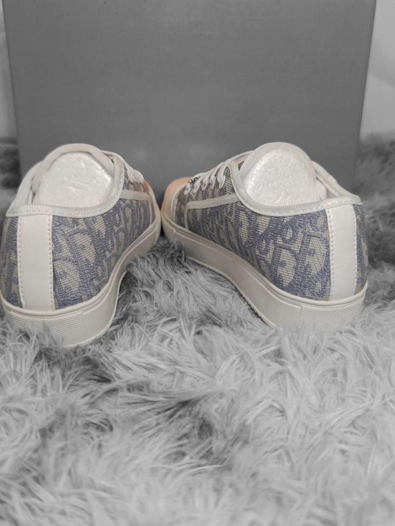 Product Introduction of Giày Sneaker Nam Nữ Sport Xám Trắng, Đế Bằng, Hàng Thật 100%, Giá Siêu Cạnh Tranh - Shoes - Tết 17
