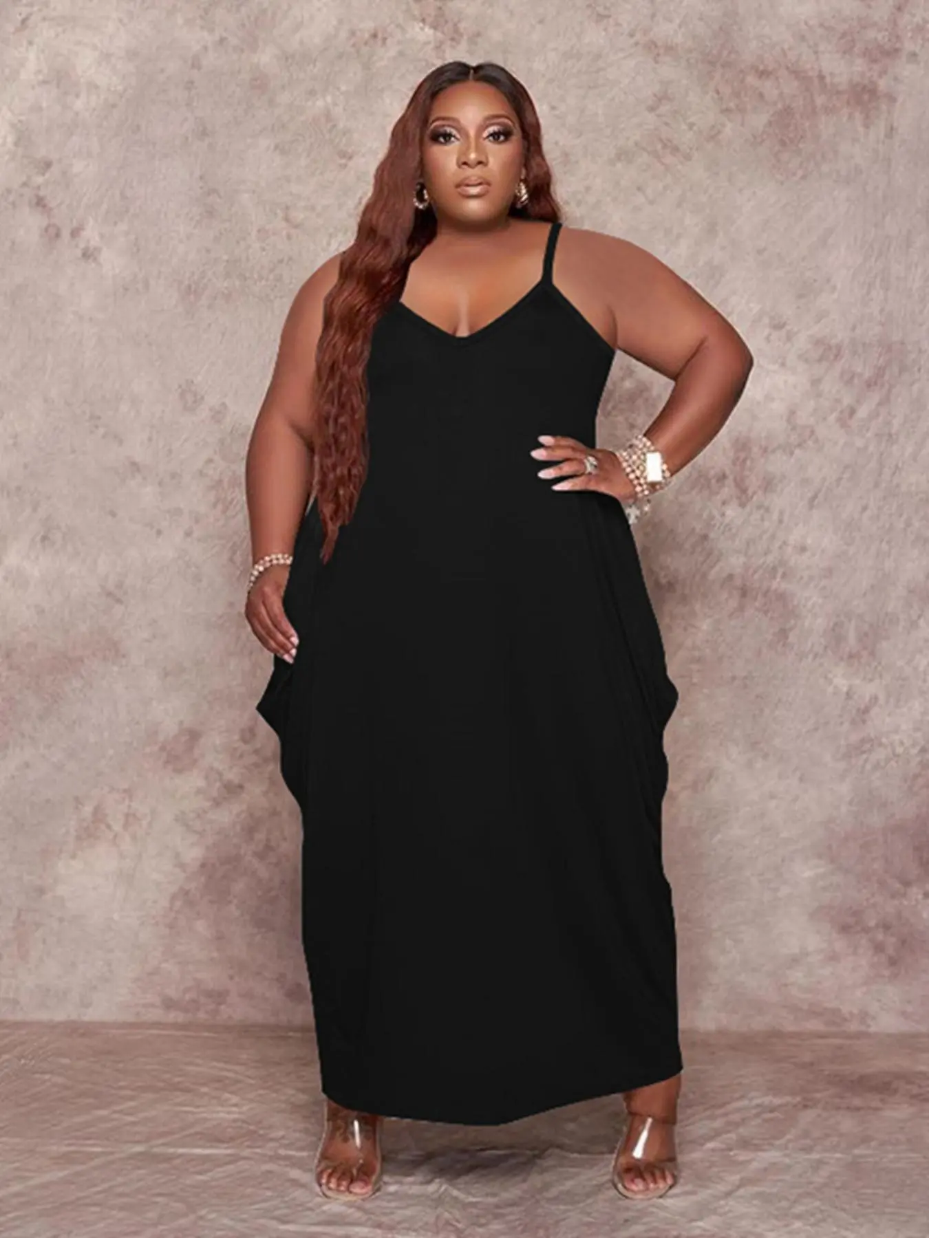 【Plus Size】 Ruched Backless Cami Dress, Casual Adjustable Strap Pocket Sleeveless Long Dress for Summer, Women's Plus Clothing for Daily Wear