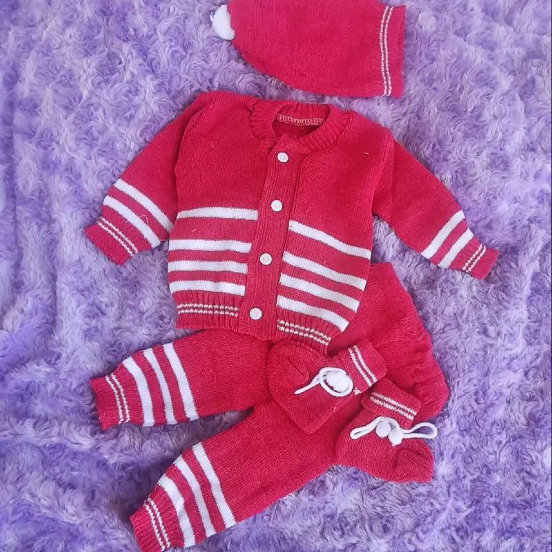 baju Set 4 in 1 Sweater Rajut Topi Dan kaos Kaki Bayi Baru Lahir Saja parsel jaket 0