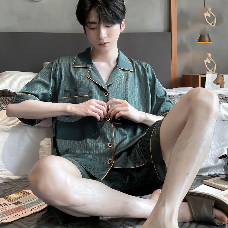 Đồ Ngủ Nam, Chất Liệu Lụa Lạnh Mùa Hè, Cao Cấp, Hàng Mới Về 2023, Phong Cách Hàn Quốc, ngắn Tay, Quần Đùi, Mỏng, Thích Hợp Cho Mùa Xuân Và Mùa Thu, Đồ Mặc Nhà