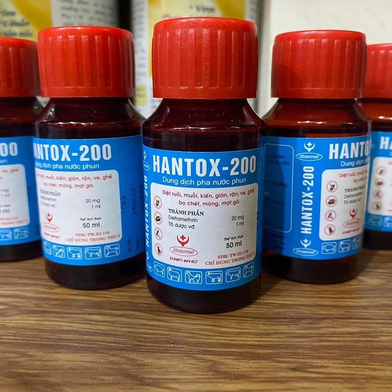 Hantox Dung Dịch Xit Mạc Trên Gia Cầm Chai 50ml
