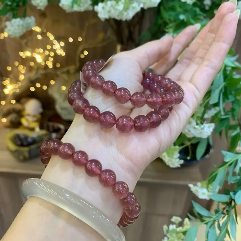 Vòng chuỗi Thạch Anh Dâu Đỏ size hạt 8mm đeo tay nam nữ