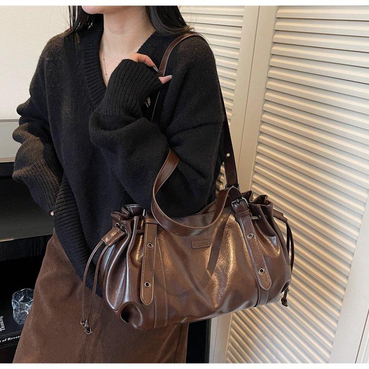 Túi Xách Tay Đeo Chéo Dung Lượng Lớn Da Mềm Túi Tote Phong Cách Hàn Thời Trang 2025