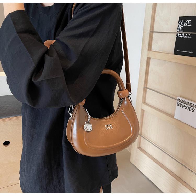 Product Introduction of Túi Lưỡi Liềm, Phong Cách Nam Chio2nd Haili Diary, Da Thật, Túi Xách Mùa Hè Cho Nữ, Túi Đeo Nhỏ Túi Messenger Đeo Vai, Thích Hợp Cho Nữ 3