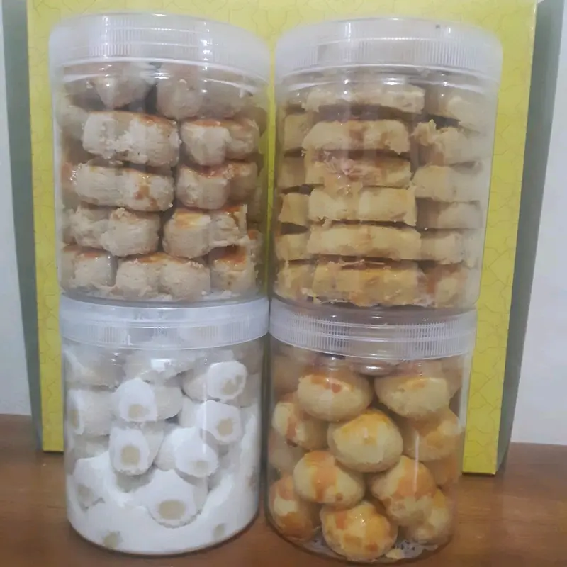 Paket Castangel,kacang,nastar,bola² susu 0