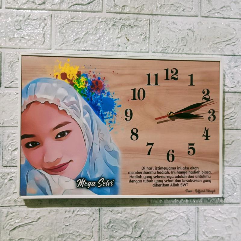 Jam Dinding Custom Foto Sudah Di Bingkai ( Hadiah Ulang Tahun, Pernikahan, Anniversary, Wisuda) Ukuran 30X20 cm Modern Gantungan Frame unik 8