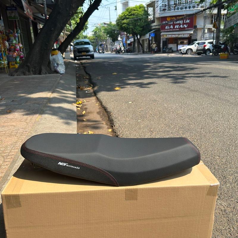 Yên gọt hai tầng xe Sirius fom vừa mút vàng