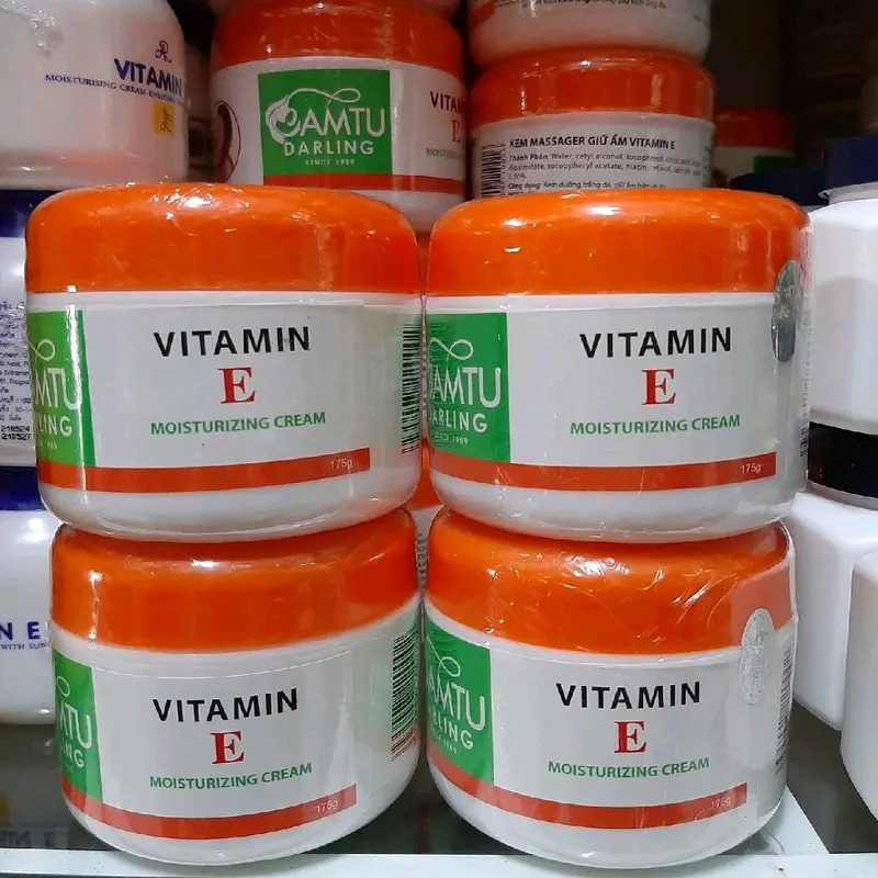 Kem Massage Mặt Vitamin E Giúp Dưỡng Ẩm, Dưỡng Trắng - Cẩm Tú Darling 175g 1
