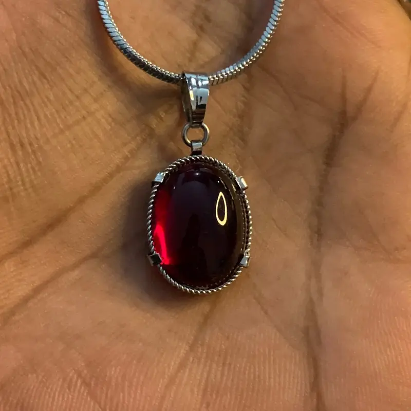 Kalung Liontin Batu Kecil Laki-laki 4