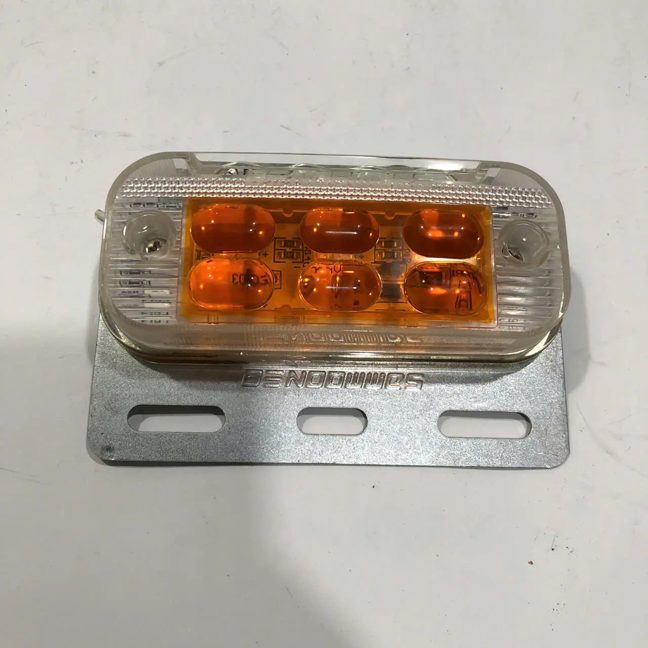 Đèn led sườn Sammoon hàng đẹp màu vàng 24v cho xe ô tô tải, đèn led cạnh hông xe, đèn xi nhan thùng xe ô tô tải