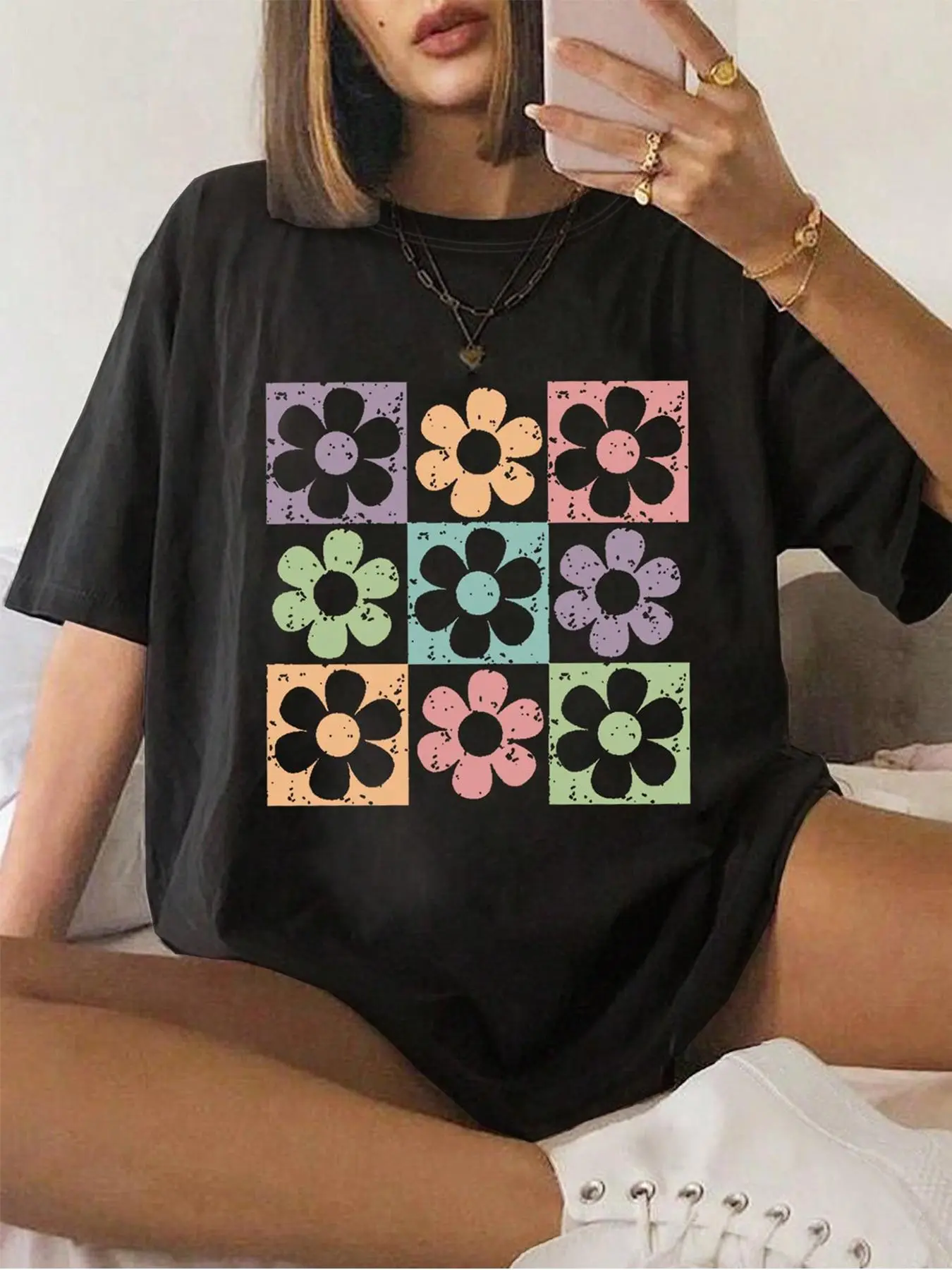 Women's Floral Print Round Neck Graphic Tee, Vintage Trendy Casual Drop Shoulder Half Sleeve T-shirt for Daily Wear, Ladies All Seasons Outfit