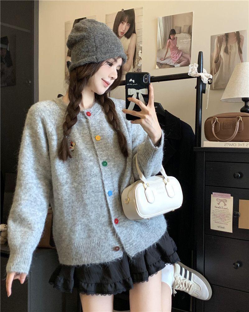 Product Introduction of Áo Khoác Len Chó Xúc Xích Thêu Nút, Nhiều Màu Sắc, Dành Cho Nữ, Mùa Thu, Thêu Hoạt Hình, Áo Cardigan Dệt Kim Mềm Mại, Trẻ Hơn, Phong Cách 2024 7