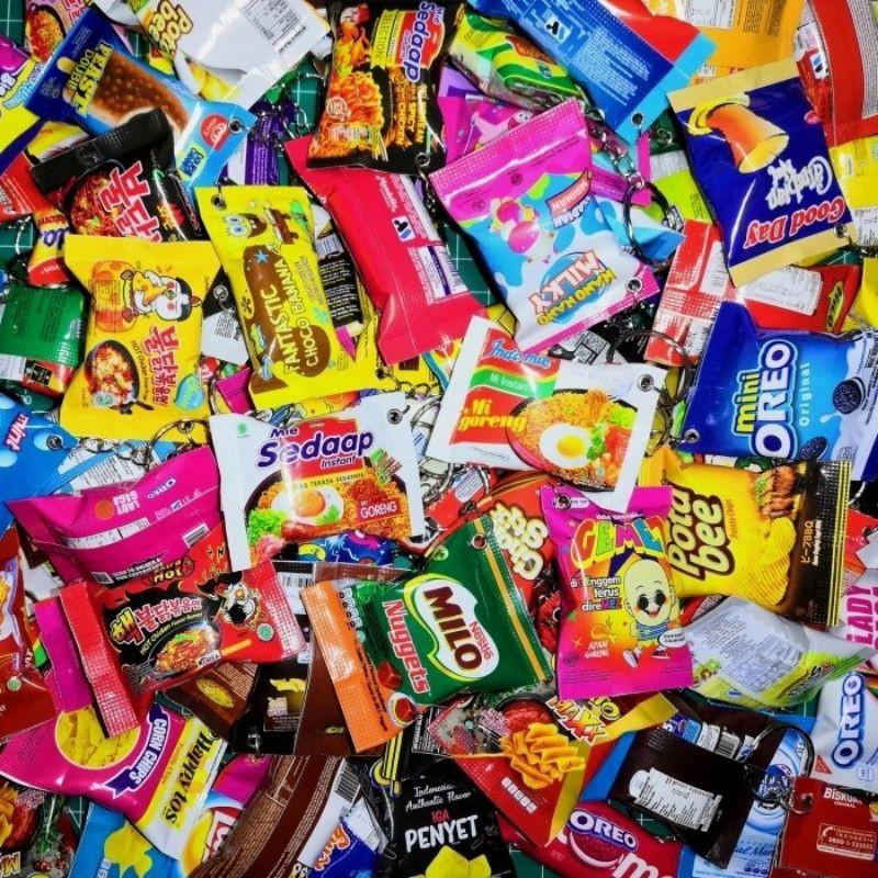 Gantungan Kunci Snack Panjang Cemilan Makanan Ringan / Ganci Keychain Souvenir Bentuk Snack Besar 3