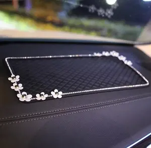 Antiselip Dashboard  Mobil Daisy Putih