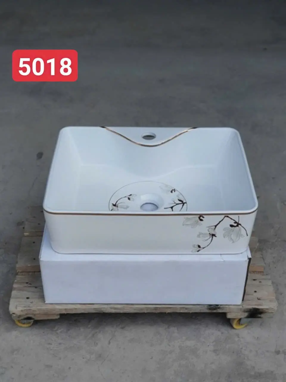 Chậu rửa mặt lavabo Đặt Bàn Đá 8816HV vuông bông mai đặt bàn men NANO chống ố chống bám bẩn