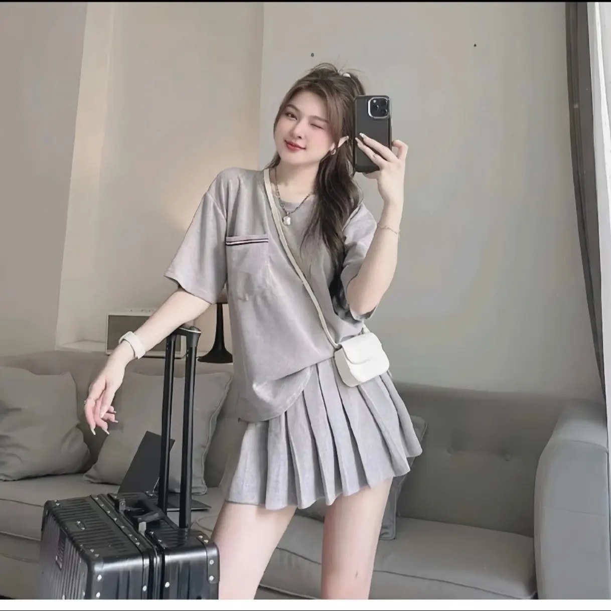 Sét áo phối sọc có túi ngực +chân váy xếp li có quần trong