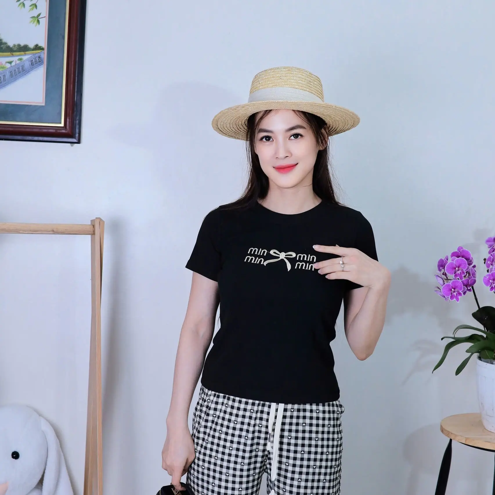 Bộ đồ nữ minmin, quần kẻ hoạ tiết tim- azela 1